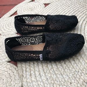 Toms shoes